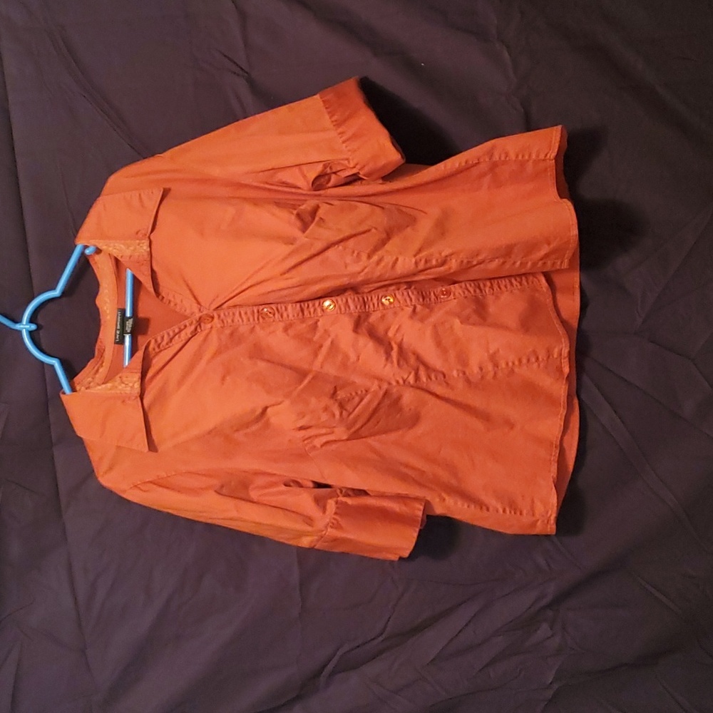B2 lane Bryant orange button up blouse 22/24